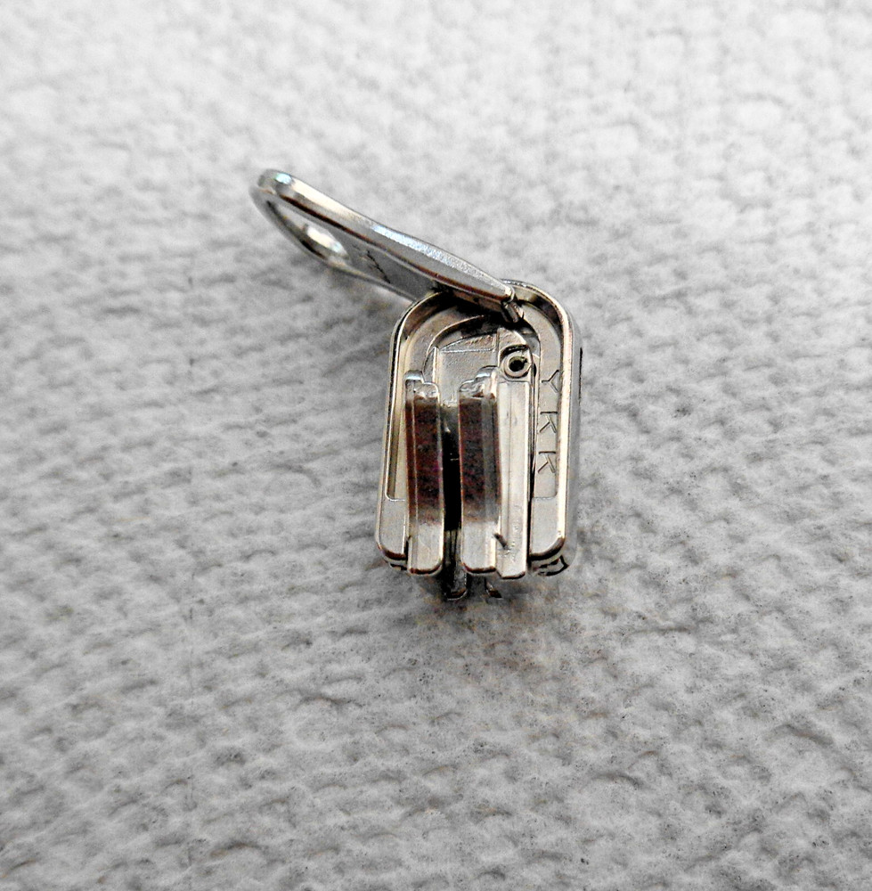 One #5VS Nickel Reversible Tab Pull Slider (molded plastic zipper) YKK