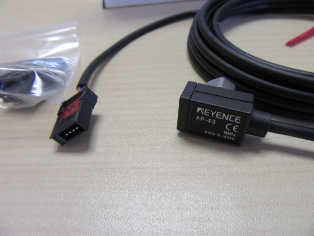 KEYENCE AP-43 PRESSURE SENSOR HEAD