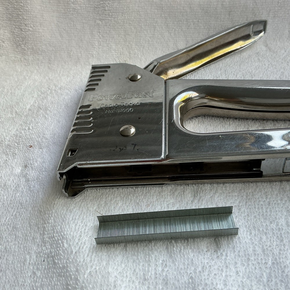 Powerfast Cable Tacker No. 31000 Stapler