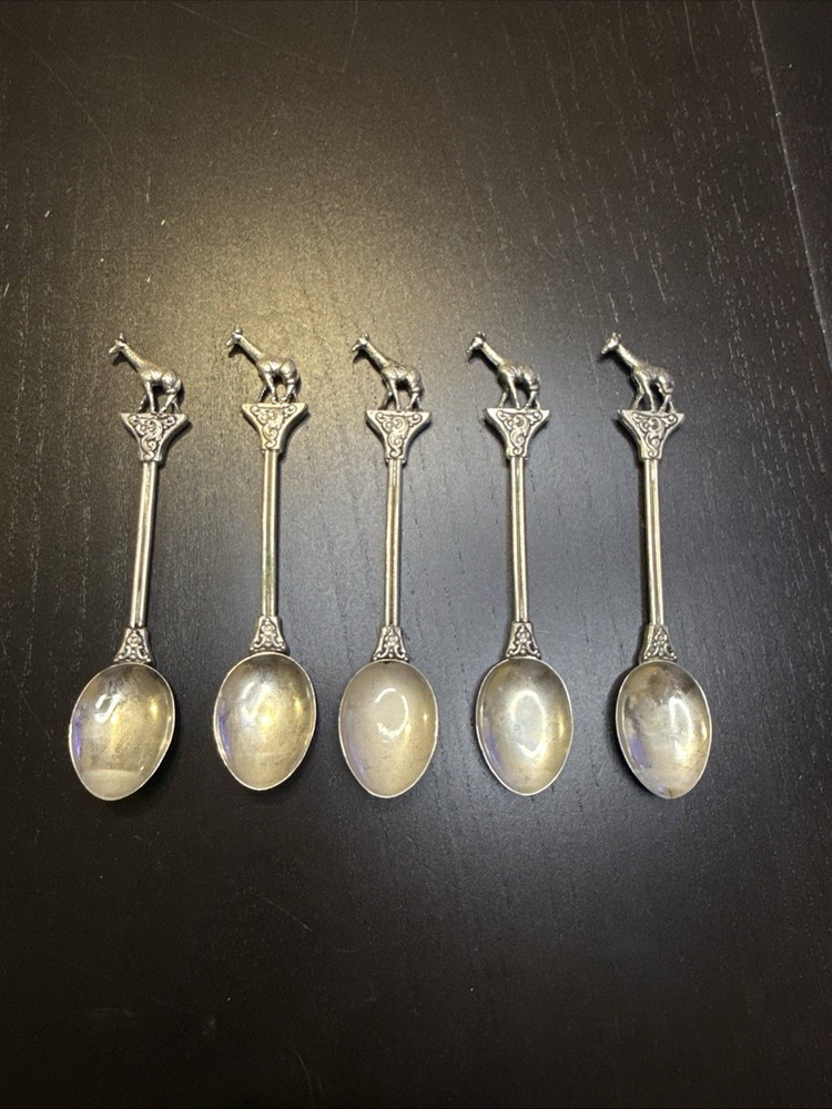 Set If 5 Giraffe Spoons - Material Unknown