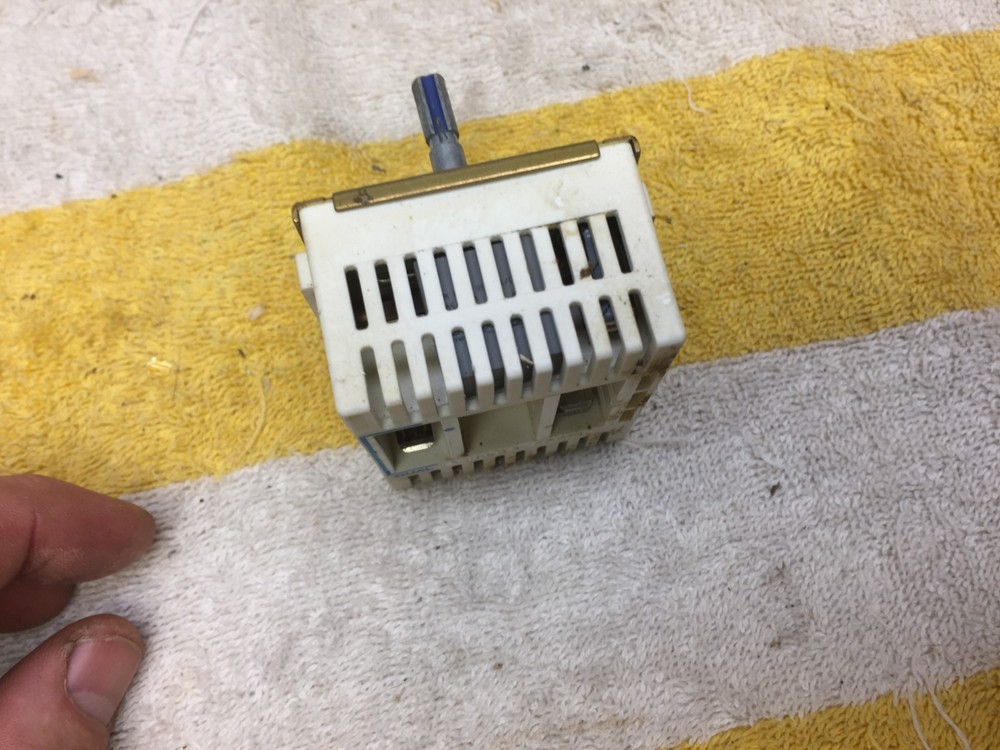 WP9763762 KITCHENAID RANGE SURFACE SWITCH PART 9763762 free shipping