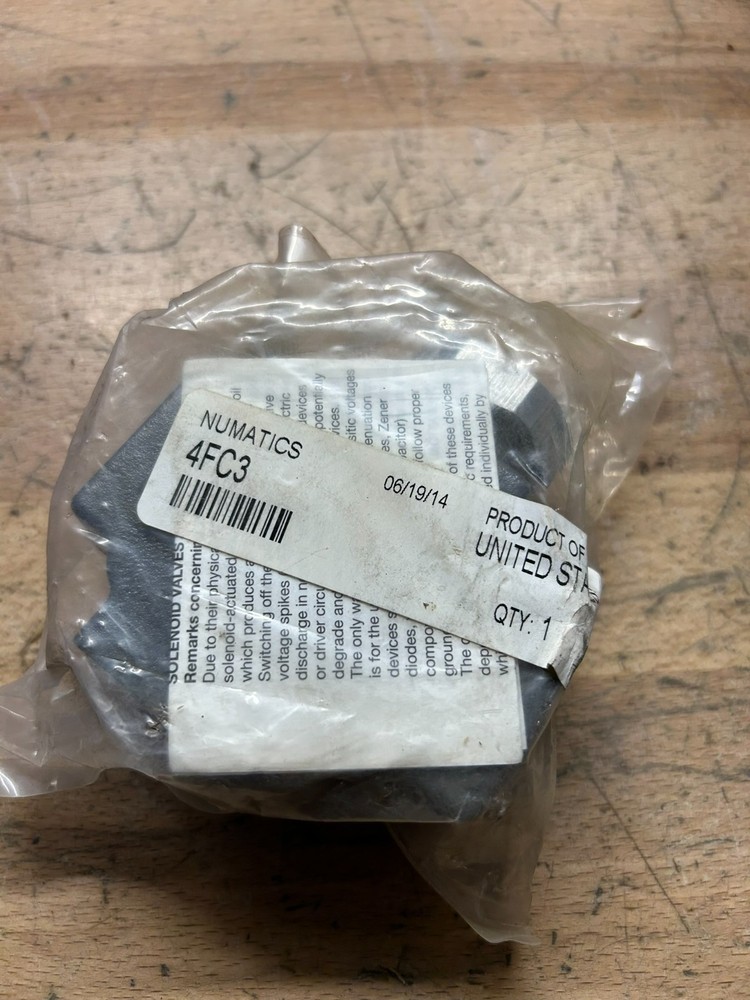 Numatics 4FC3 1/2" NPT Inline Flow Control Valve-NEW IN PACKAGE