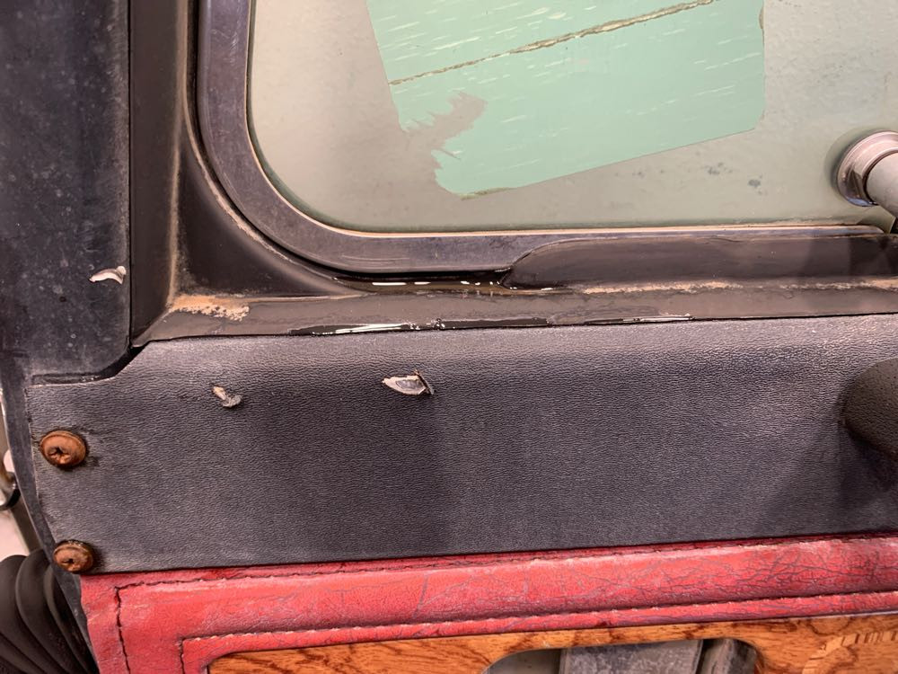 Peterbilt Door (606-13169)
