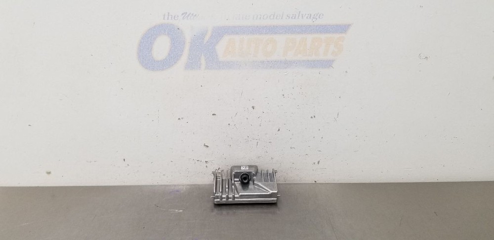 24 CHEVY SILVERADO 2500 FRONT FACING CAMERA WINDSHIELD MOUNTED 85654961