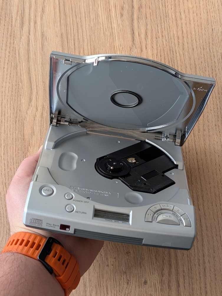 SONY D-V7000 Discman & VCD Portable Player, Tested & Working