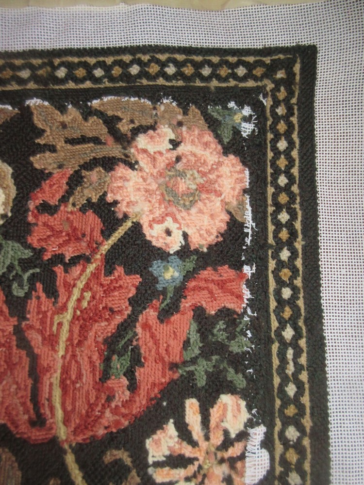 Beth Russell Designers Forum Stitched Needlepoint COMPTON/Border WILLIAM MORRIS