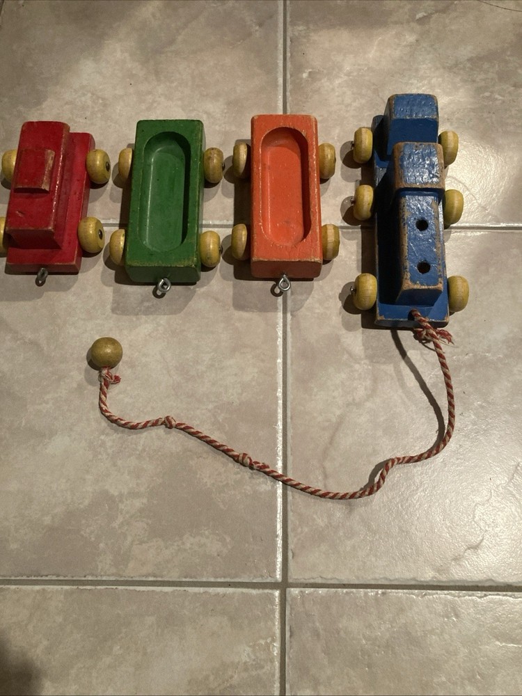 1950 Vintage Preskool Wood Pull Train