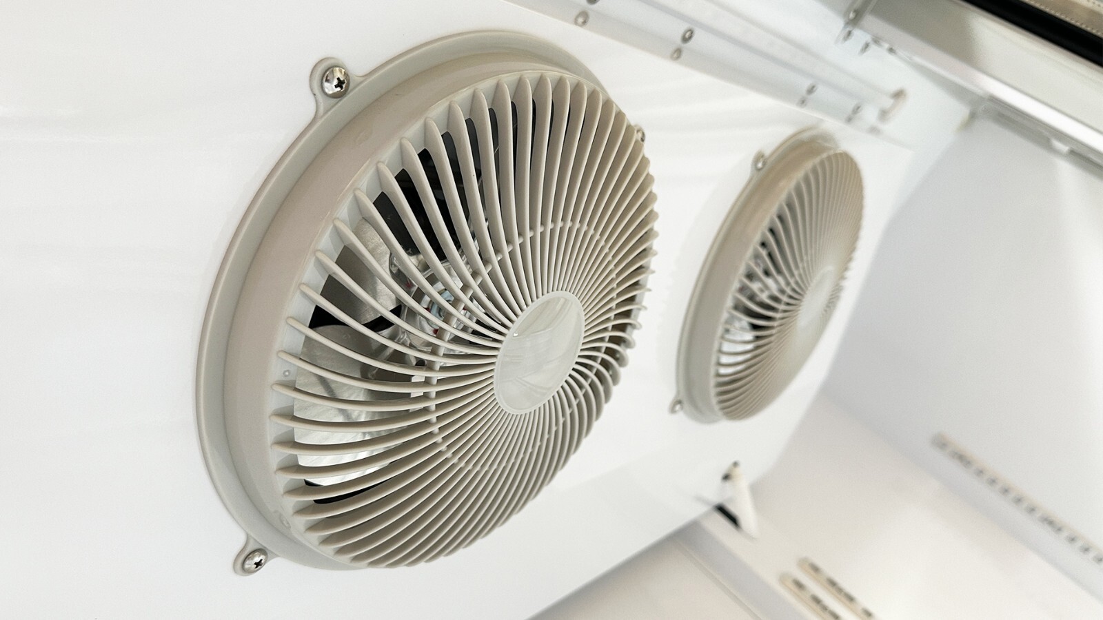 NEW 74" Commercial Glass Door Refrigerator Display Merchandiser Cooler NSF ETL