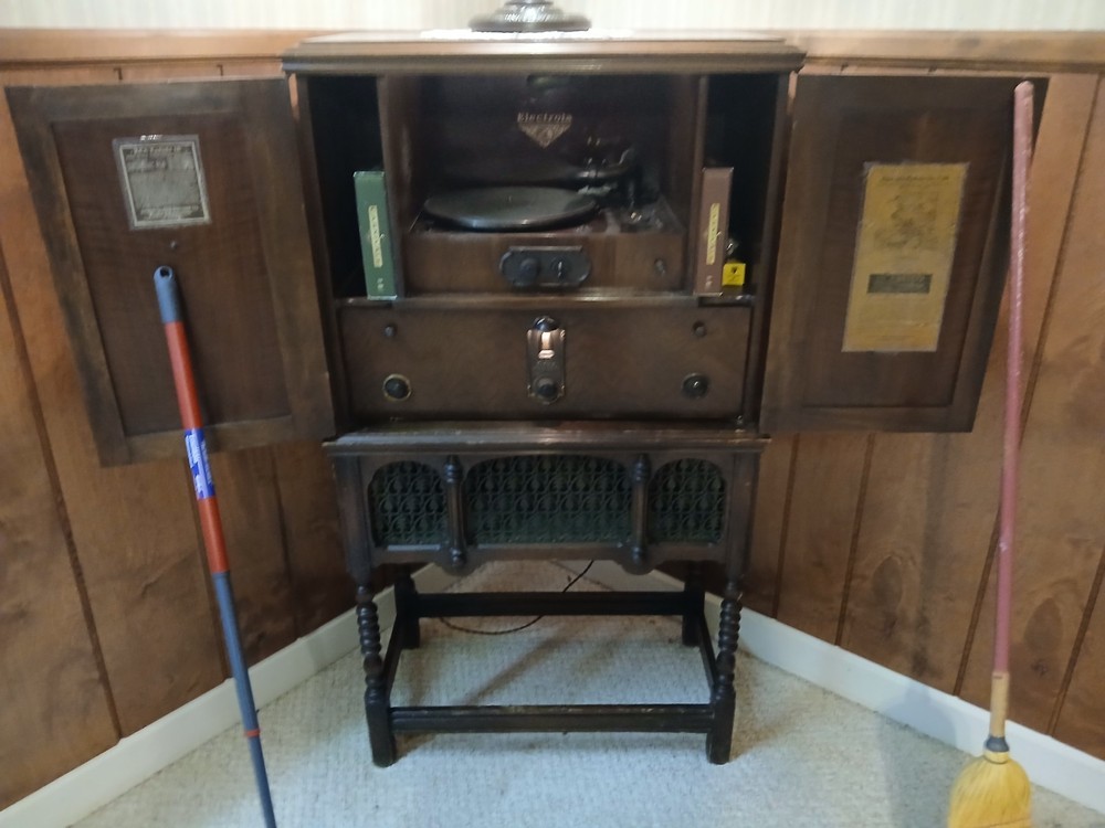 Extremely Rare 1908-09 RCA Victrola