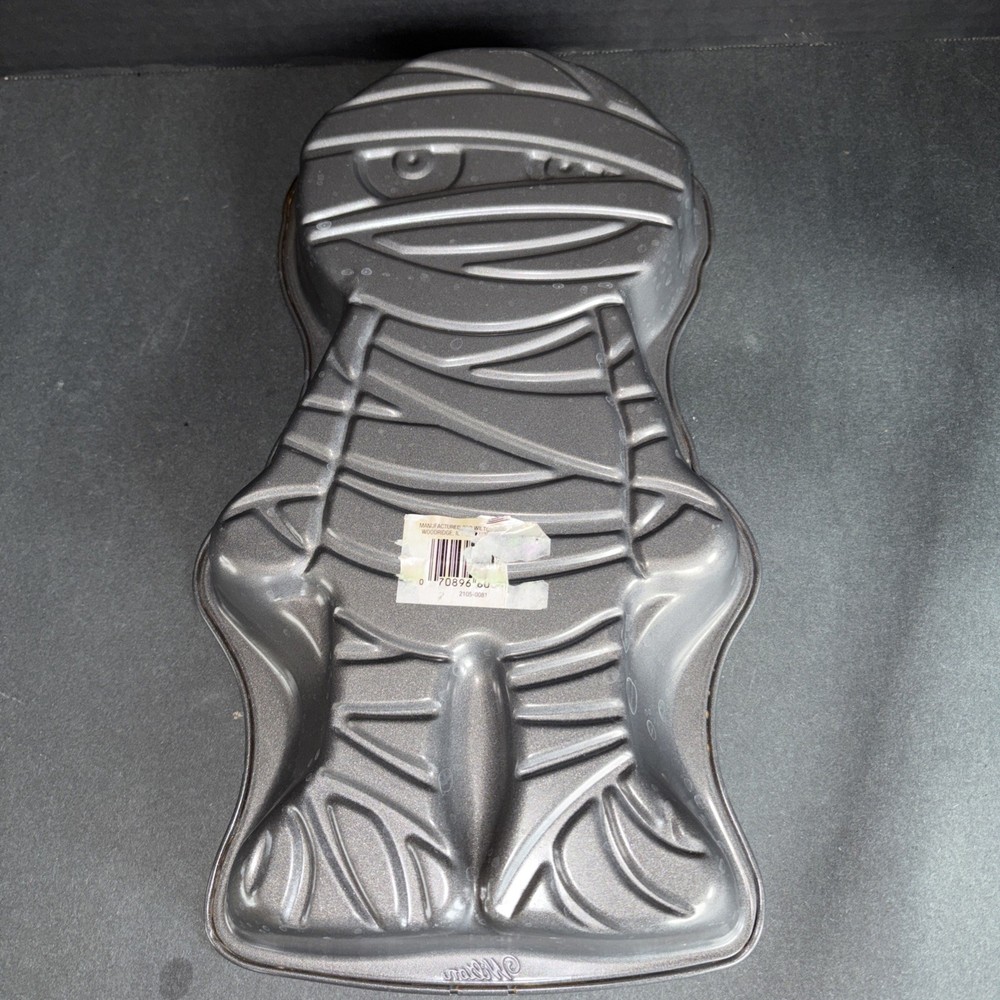 Wilson Mummy Cake Pan