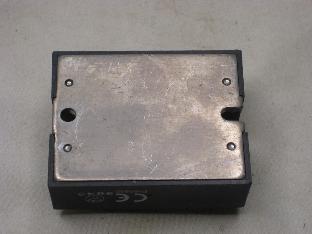 4 CRYDOM A1225 SOLID STATE RELAYS & H12CA4850 RELAY LOT