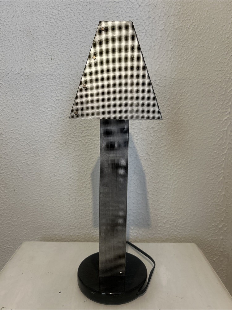 Wendy Steven Metal Lamp