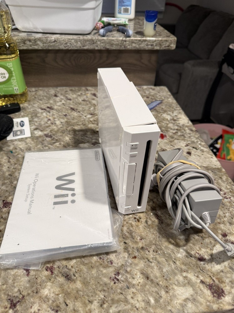 Nintendo Wii Console, Manual, and Power Cable