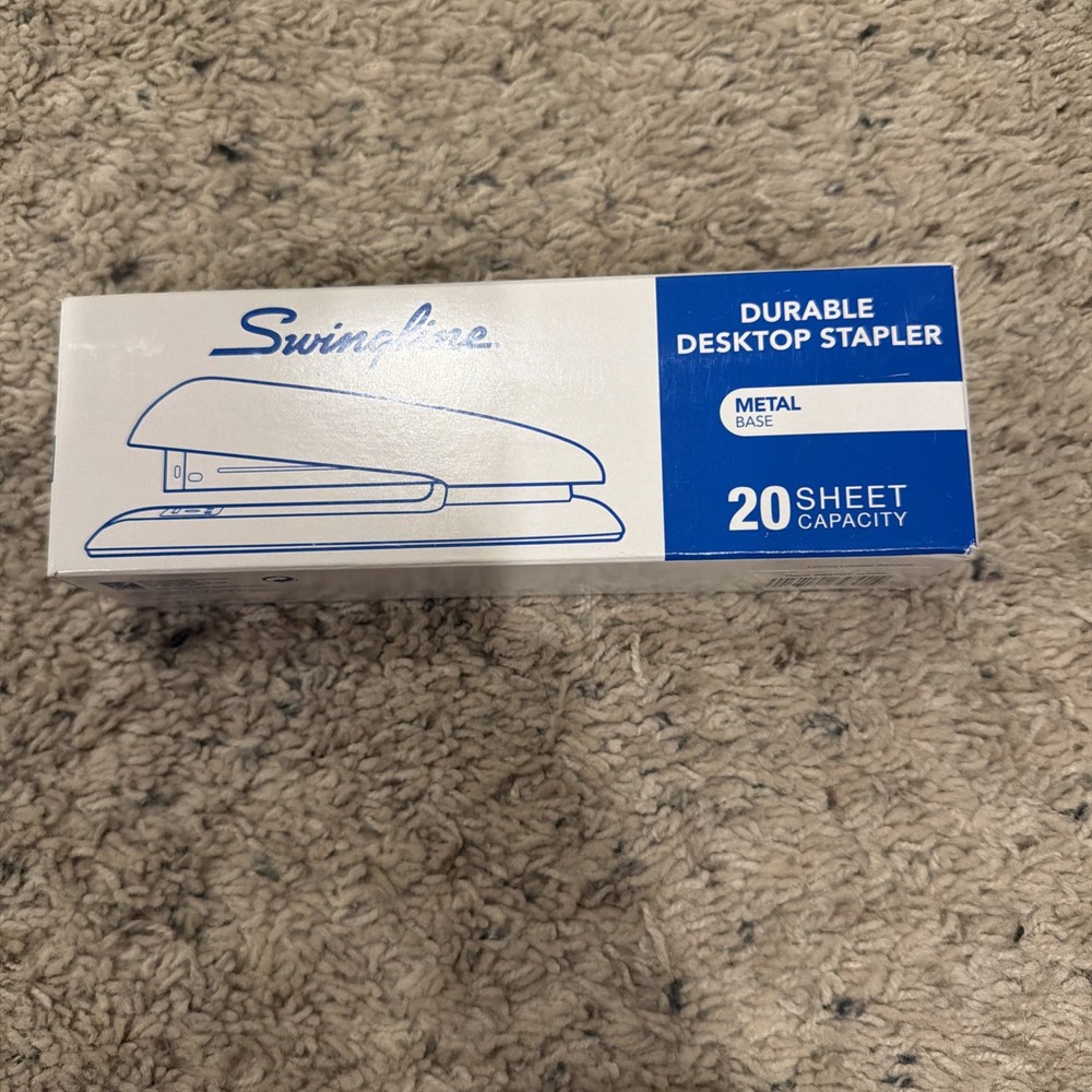 Swingline Durable Desktop Stapler White And Gold 20 Sheet