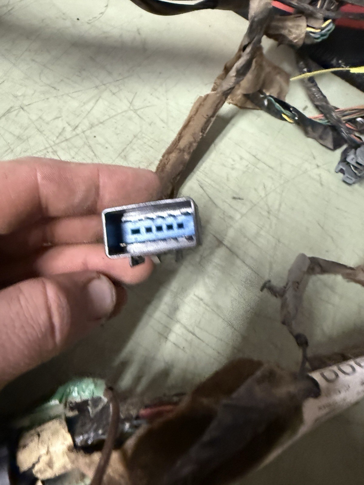 2005 Chevy GMC Silverado 2500 LLY Crew Cab Dashboard Wiring Harness