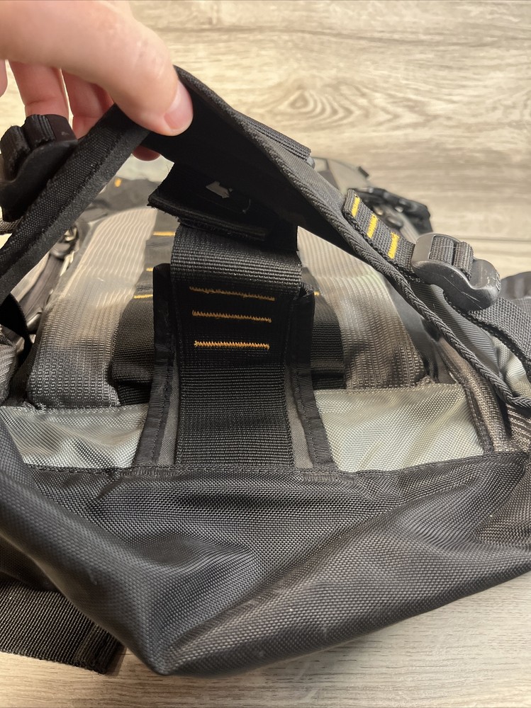 Ogio Recon Backpack Hiking Tek Spec Straps Pockets 2003 VGUC