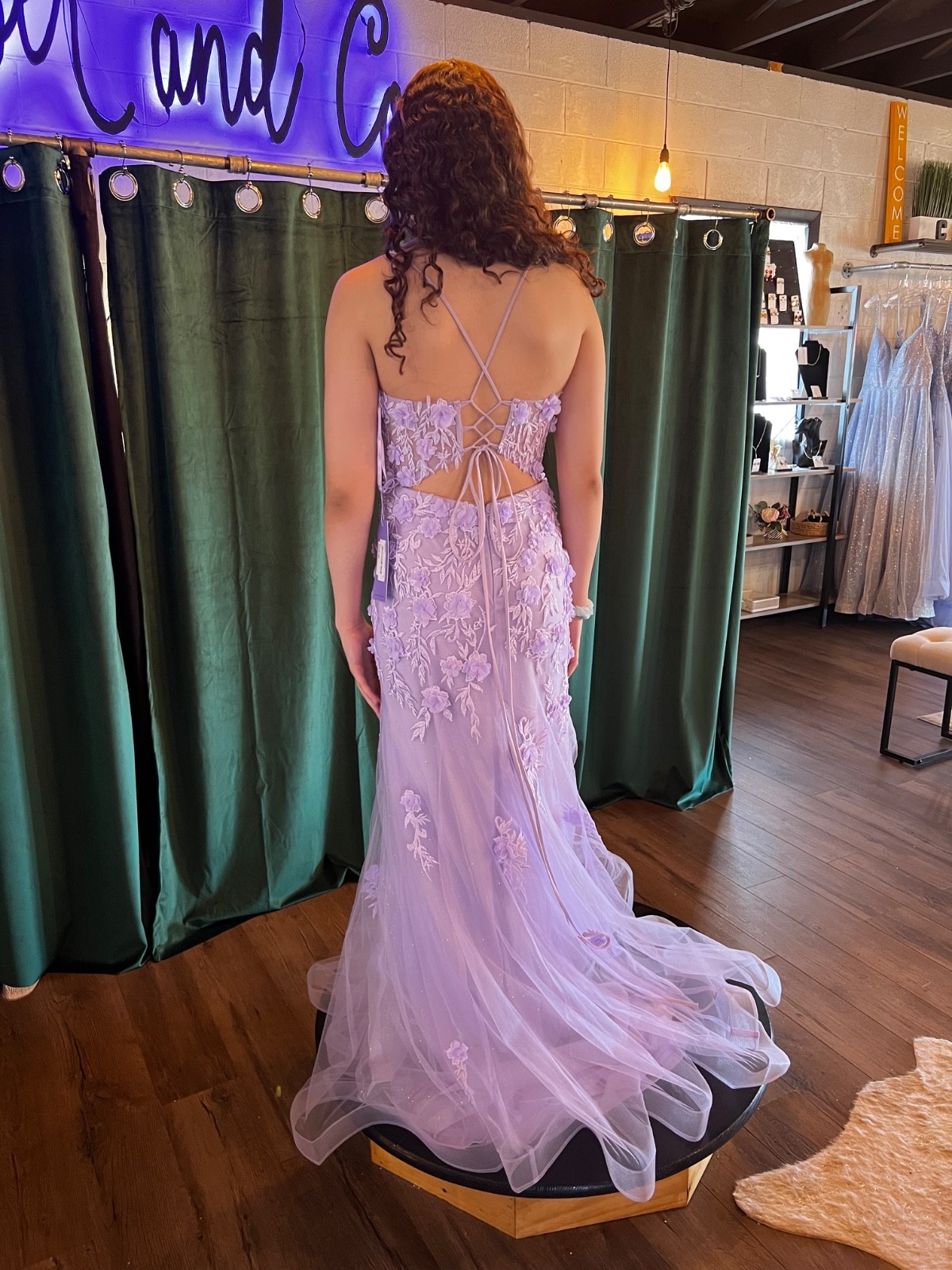 Ladivine by Cinderella CD995 lavender mermaid prom dress - sz 6