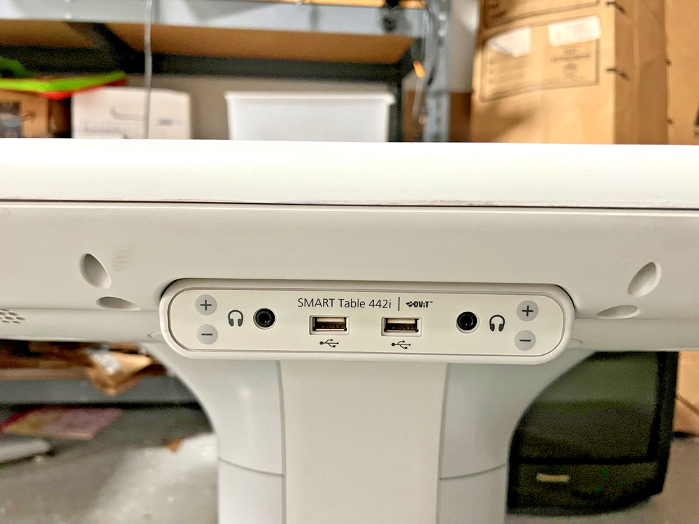 Smart Table 442i Collaborative Learning Center (Tested & Working!)