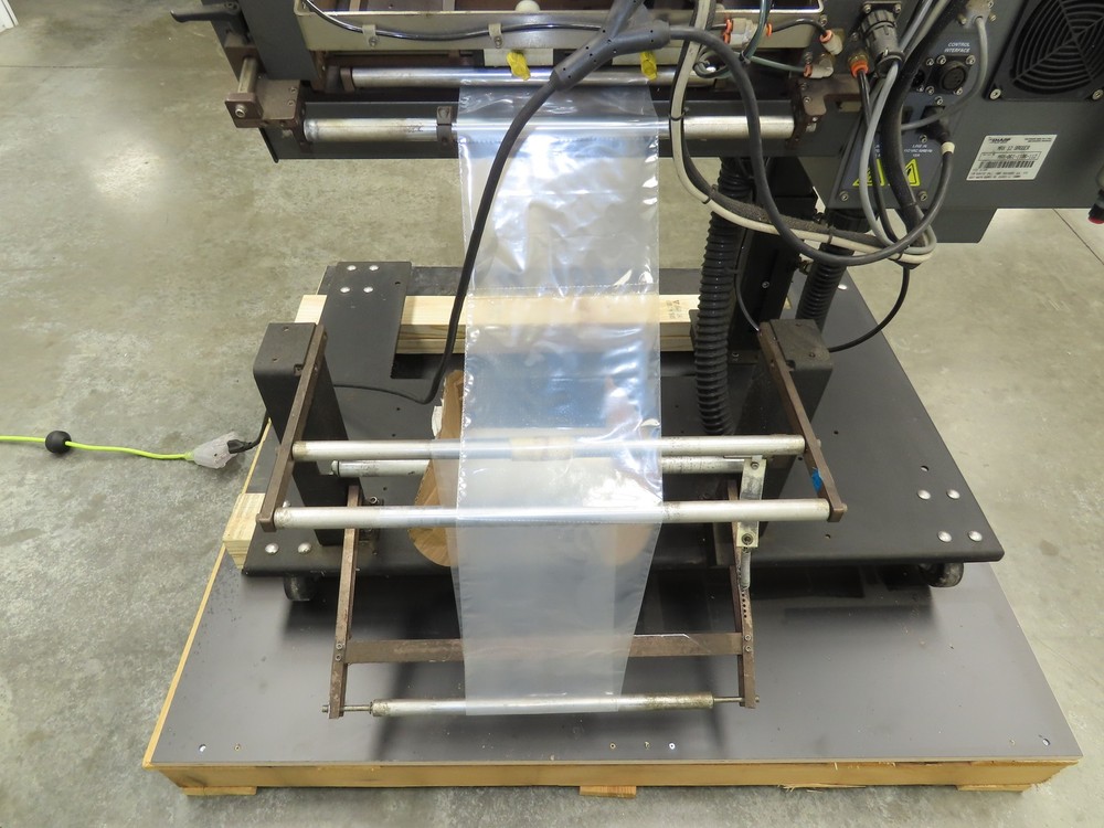 Sharp MAX 12 Bagging System Automatic Labeler SP203A Bagger Machine