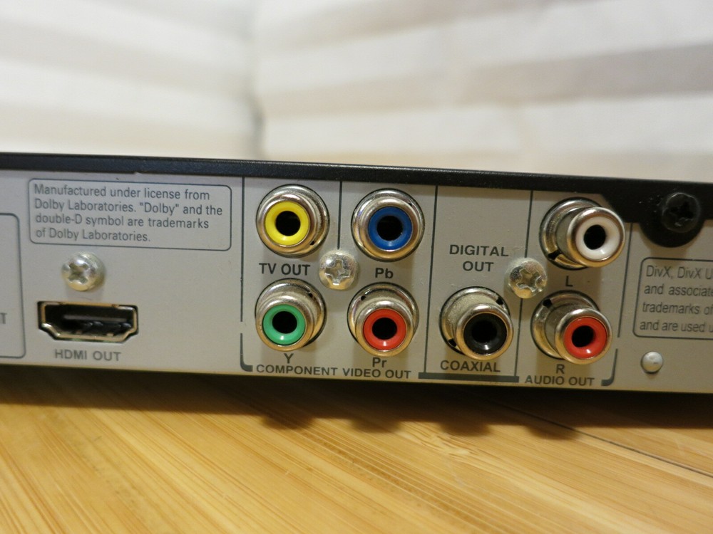 Philips DVP3962 Progressive Scan DVD Player - door can be grumpy but working