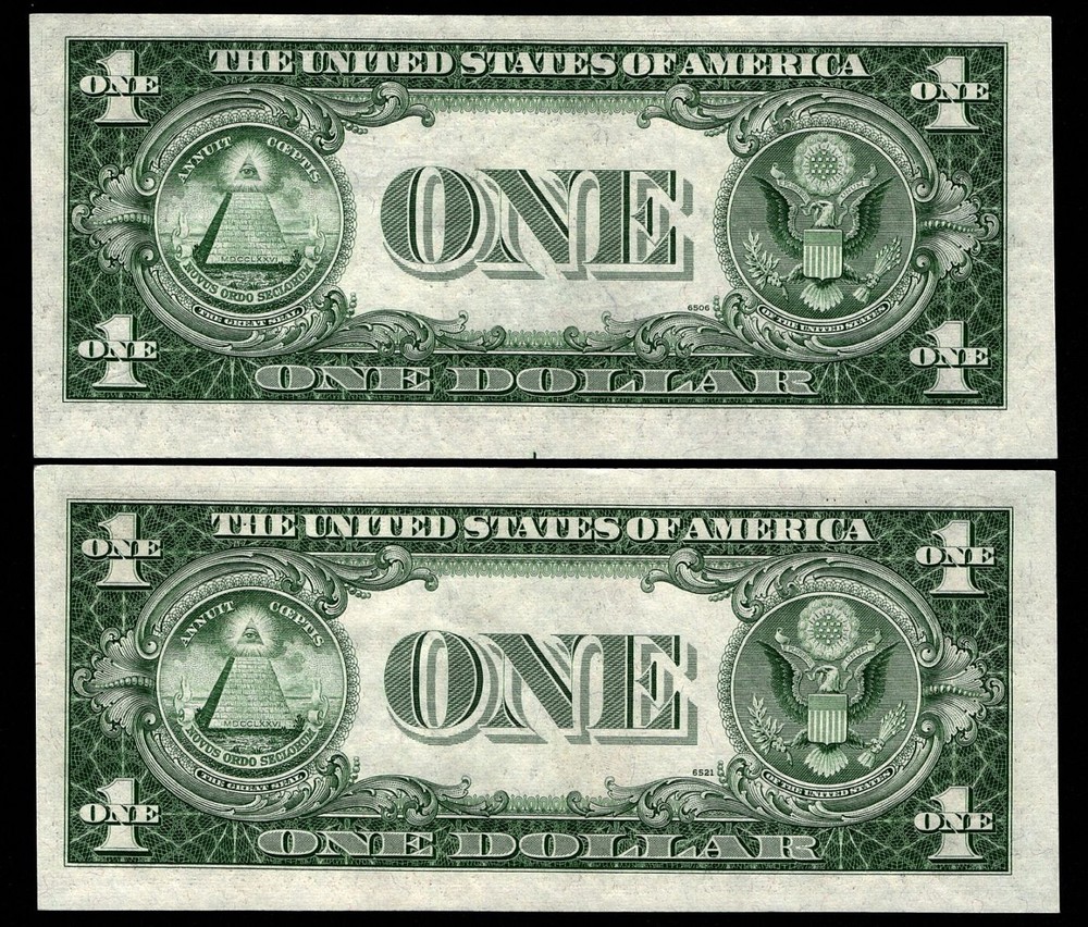 2x 1935 E $1 Silver Certificates UNCIRCULATED (AE)