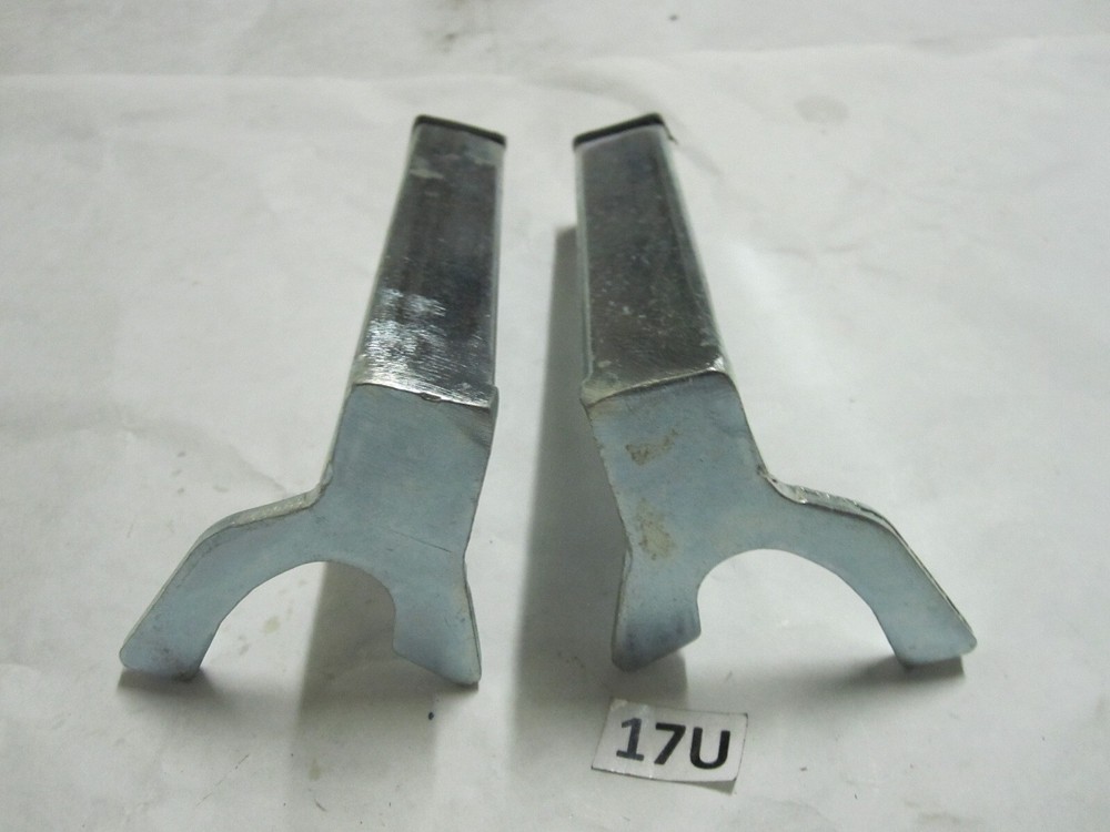 2 QTY UNIT PADDOCK STAND BOBBINS U-type 174690