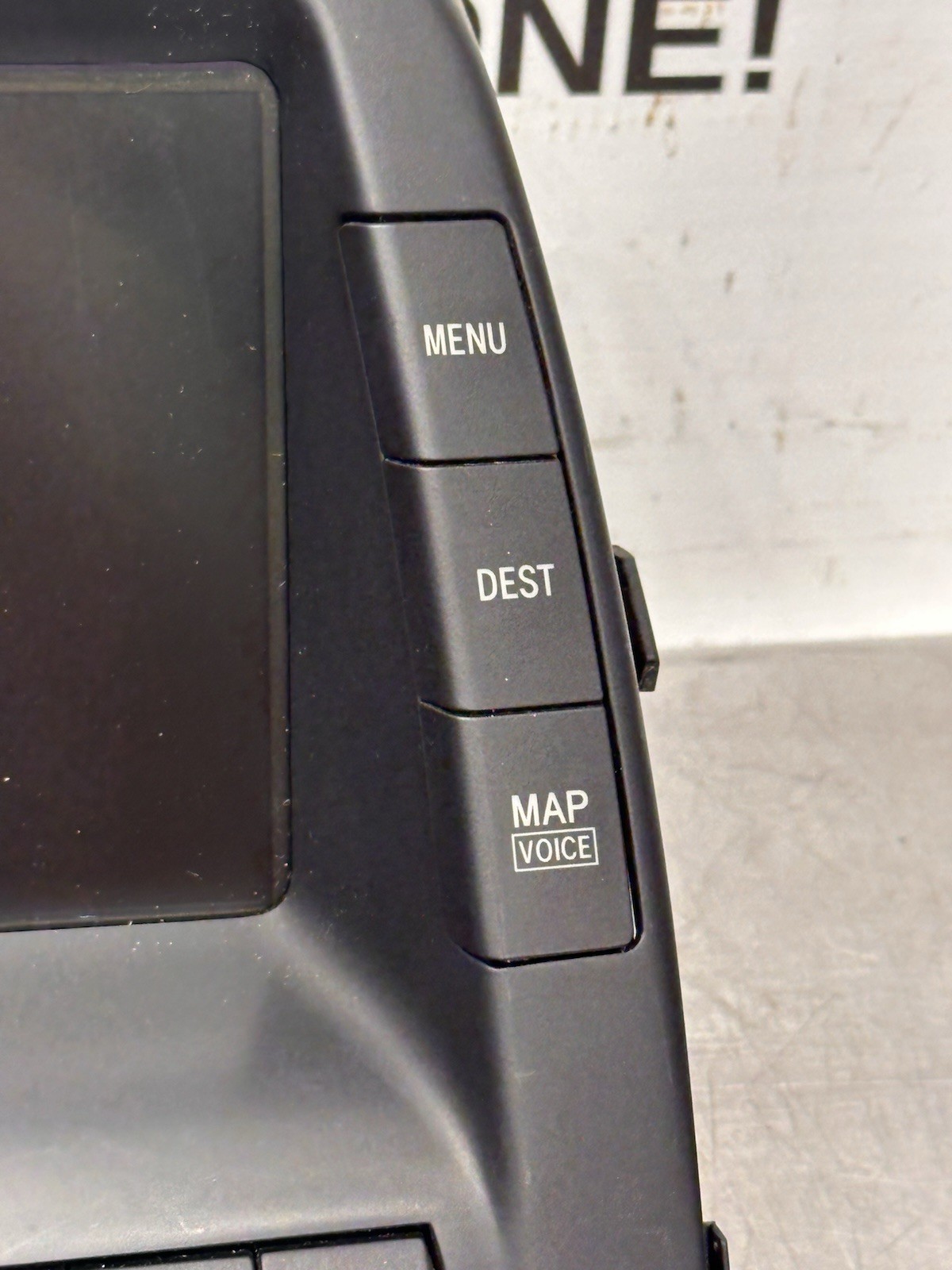2004-2006 Toyota Prius Navigation Display Info Screen Radio 86110-47071 OEM