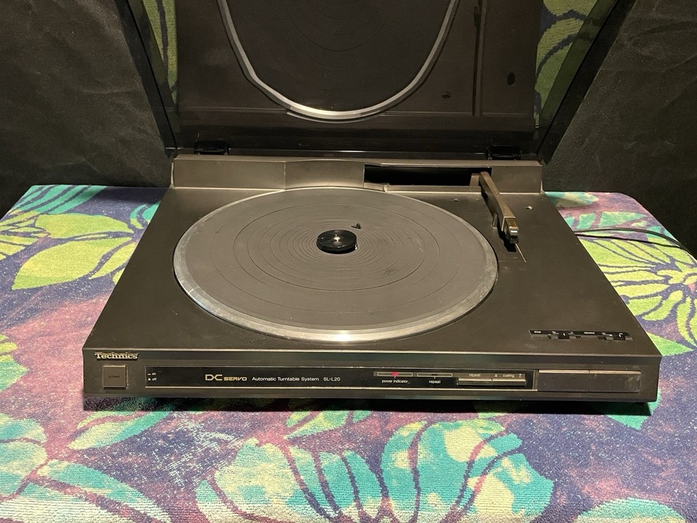 Technics SL-L20 Turntable Linear Drive 100% Working Record Player