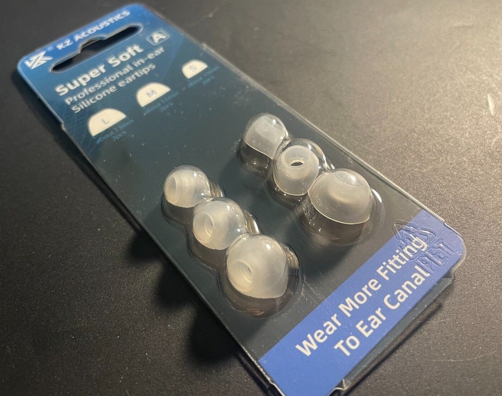 Soft Clear Silicone Replacement Eartips for beats studio buds plus transparent