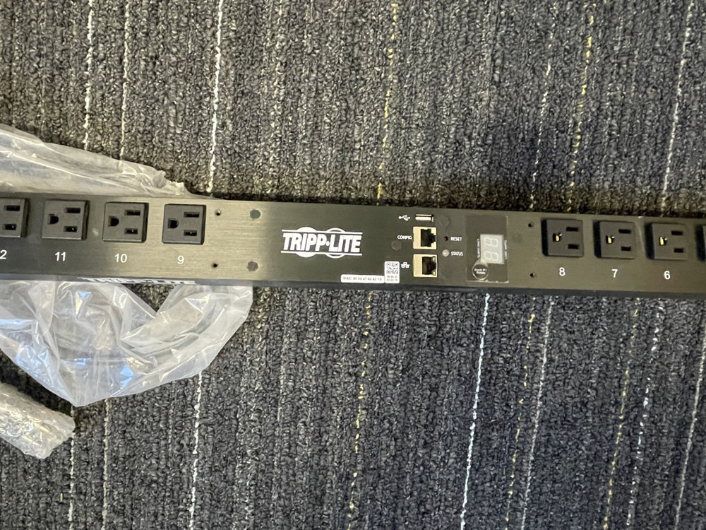 Tripp Lite PDUMNV15LX Power Distribution Unit