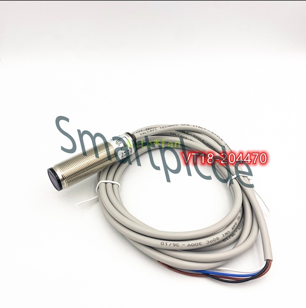 1PCS NEW VT18-204470 photoelectric sensor