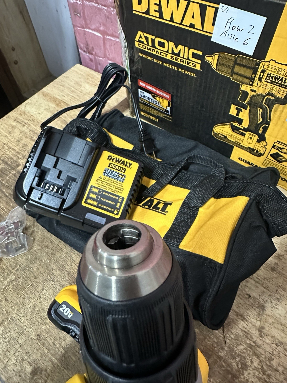 DeWalt DCD799L1 20V Atomic Compact Series Li-Ion 1/2" Cordless Hammer Drill Kit