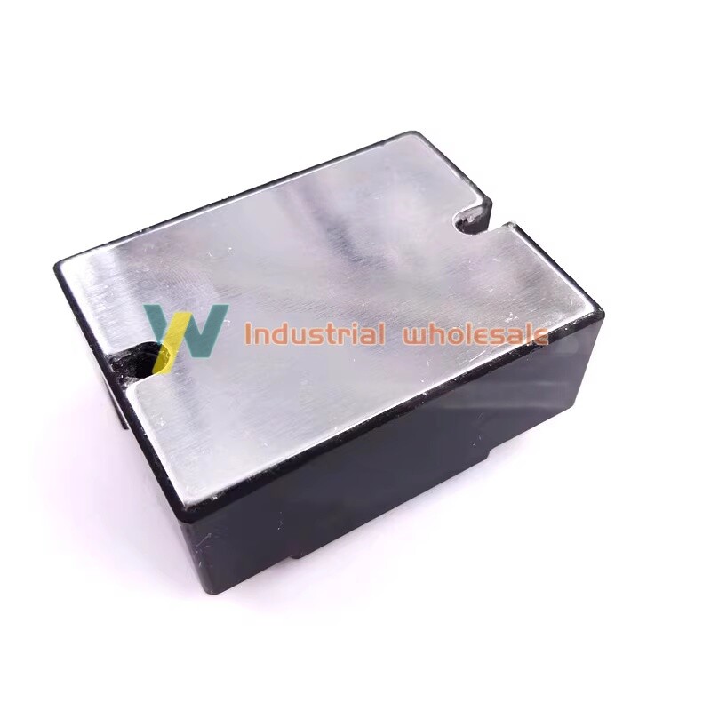 1PC Brand new CRYDOM HD48125 Solid State Relay