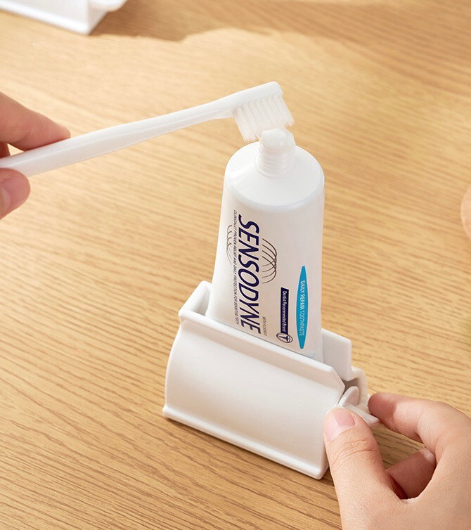 Minimalist Space Saving Toothpaste Holder Squeezer