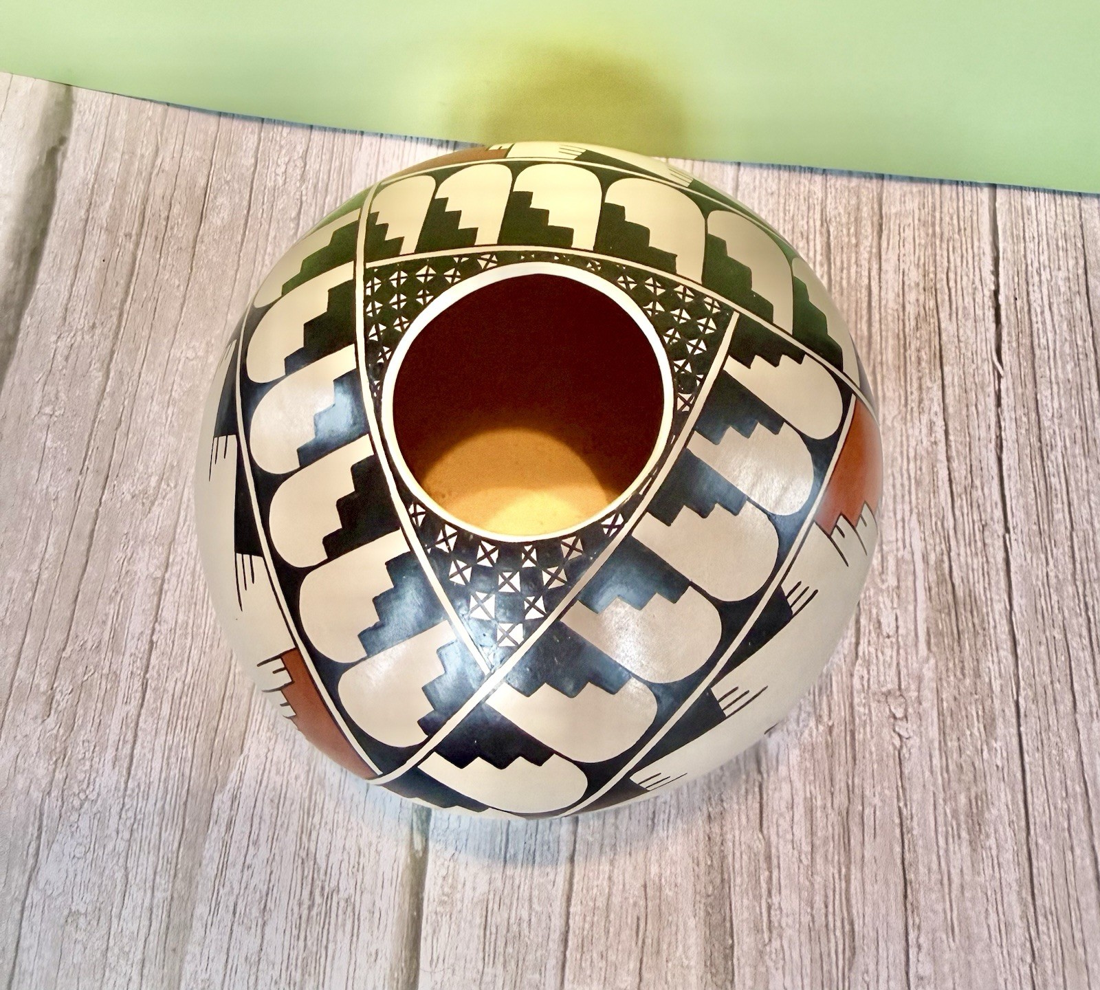 Vintage Mata Ortiz Pottery Rounded Bottom Seed Pot 5.5" W 3.5" T Artist Signed