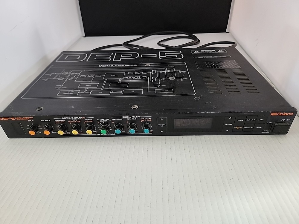 Roland Dep-5 Digital Effects Processor - Black (powers on but untested)
