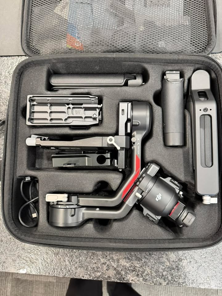DJI RS4005 RS 4 COMBO 3-AXIS GIMBAL STABILIZER