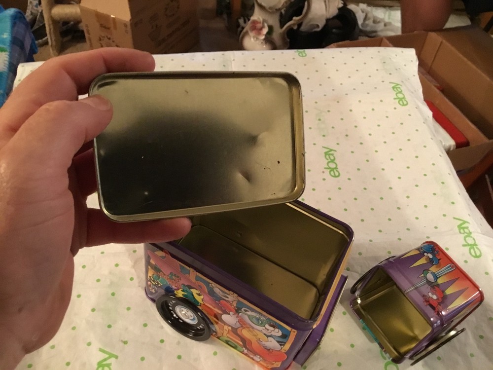 Beach bound Malibu Cruiser metal tin