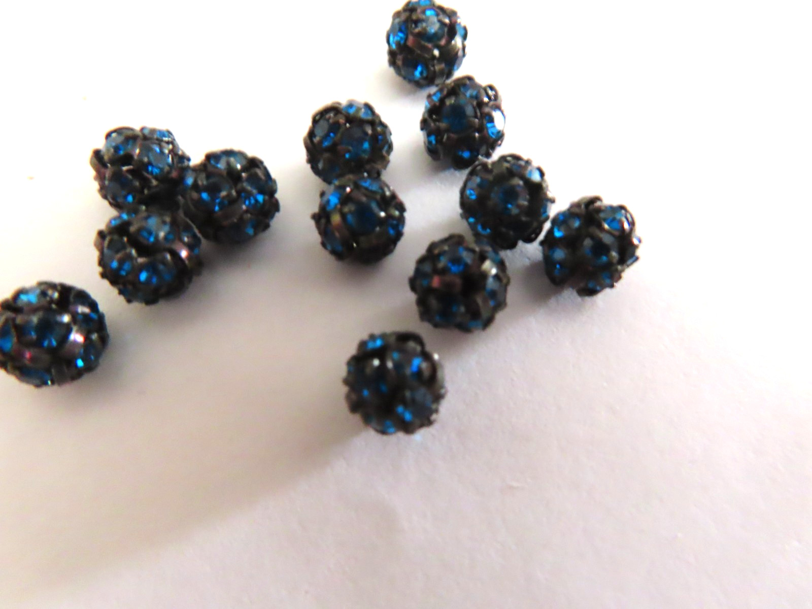 12 Czech. Rhinestone Beadballs 6mm Capri Blue/Black Matt.