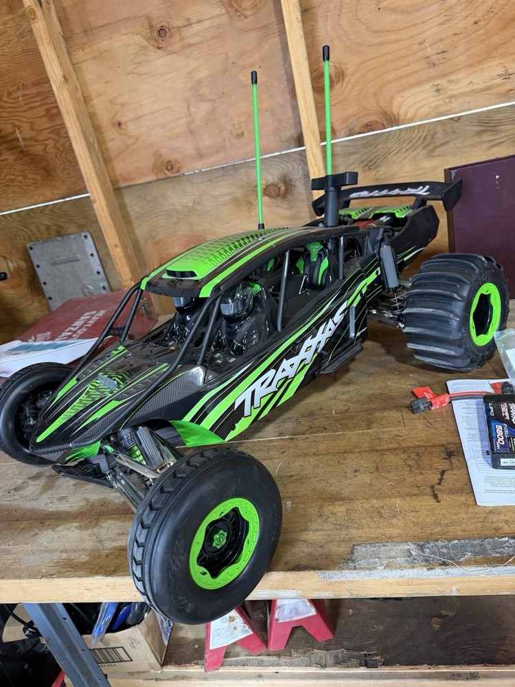 Traxxas Pro Scale RC Sand Car ( READ DESCRIPTION)