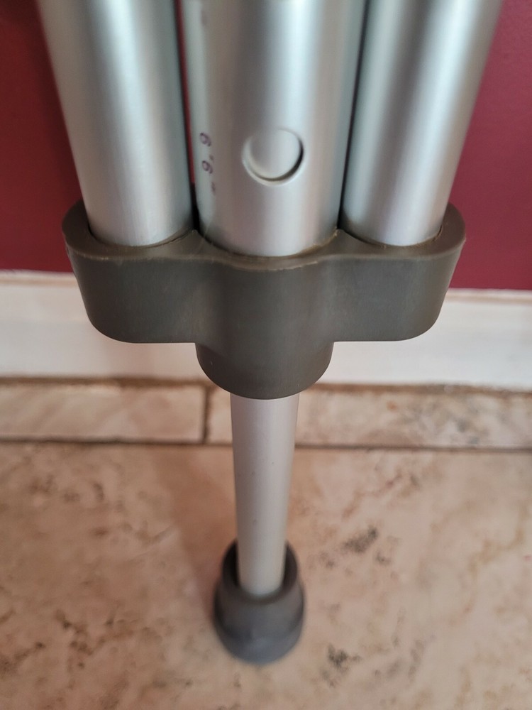 Guardian Universal Crutches