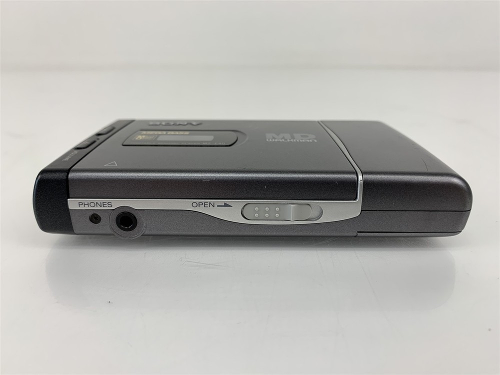 Sony MZ-E40 MD Walkman Digital Display Portable MiniDisc Player