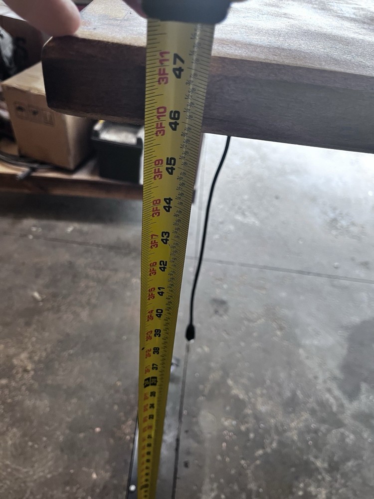 Adjustable Height Work Bench