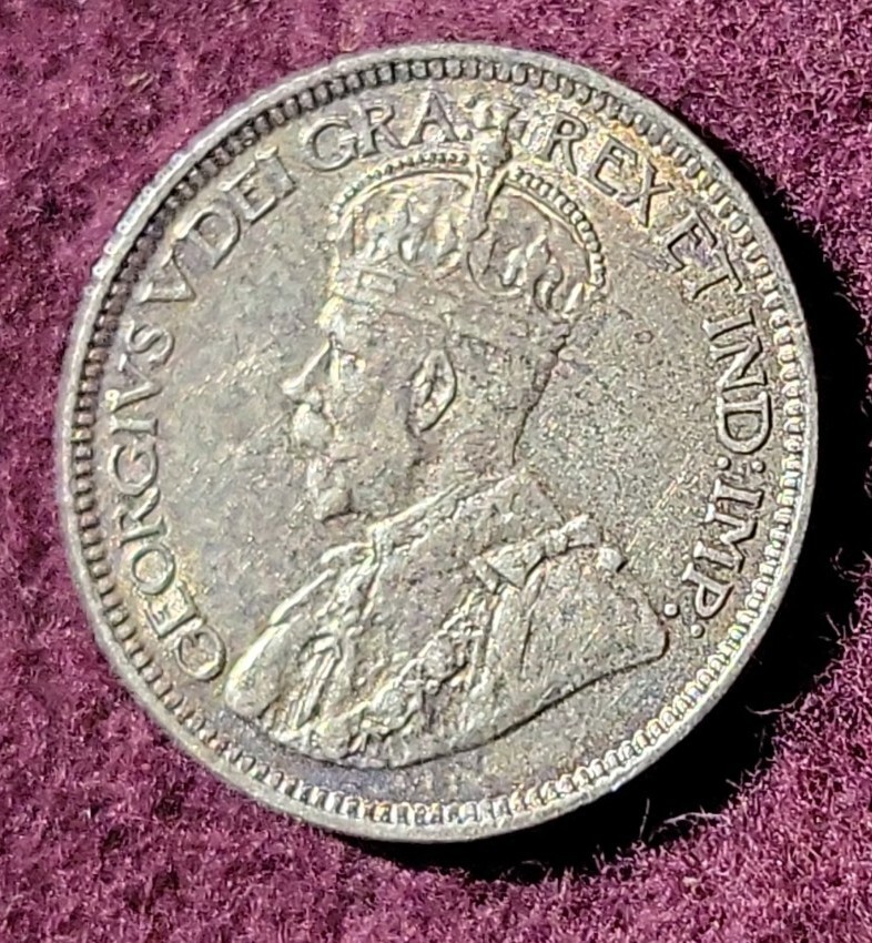 1917-C NEWFOUNDLAND CANADA 10 cent silver - Solid AU stk#k907