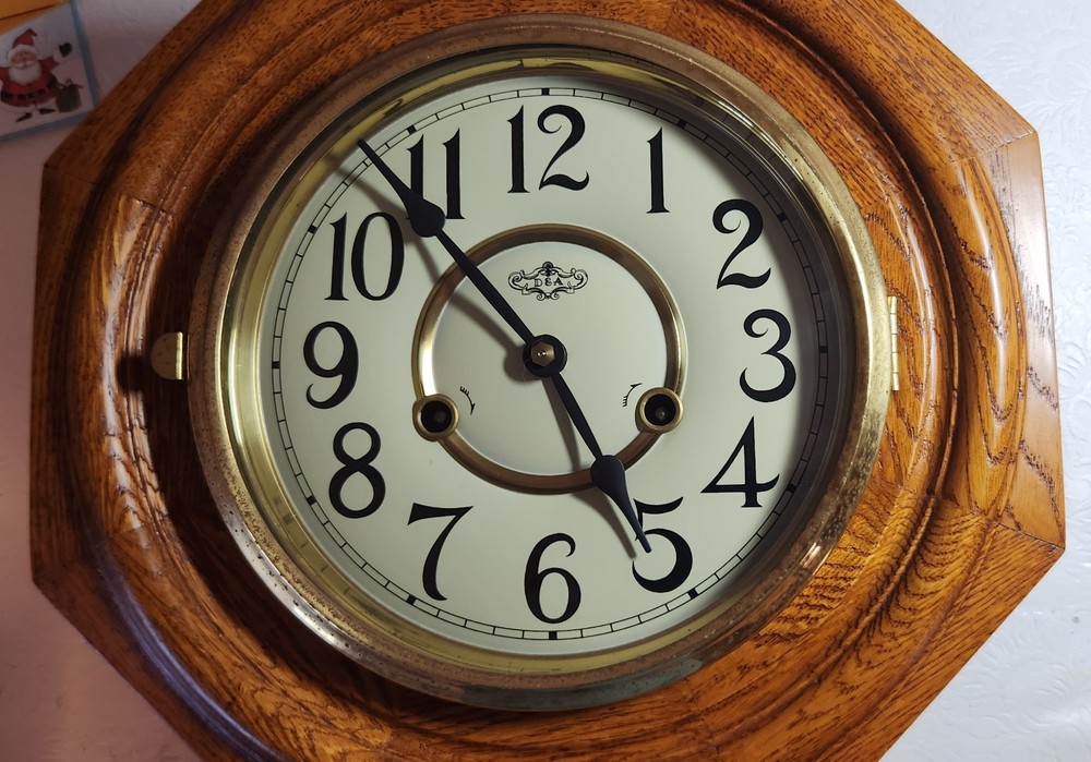 Functioning Vintage DEA Schoolhouse Regulator Wall Clock chiming with pendulum