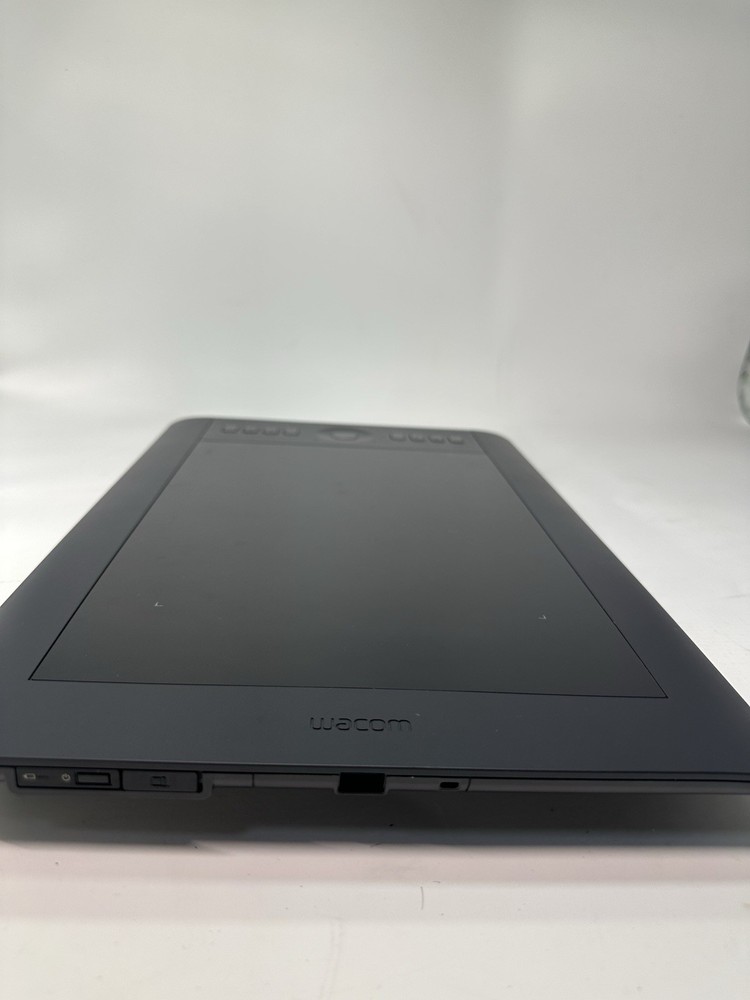 Intuos Pro Pen Tablet Medium