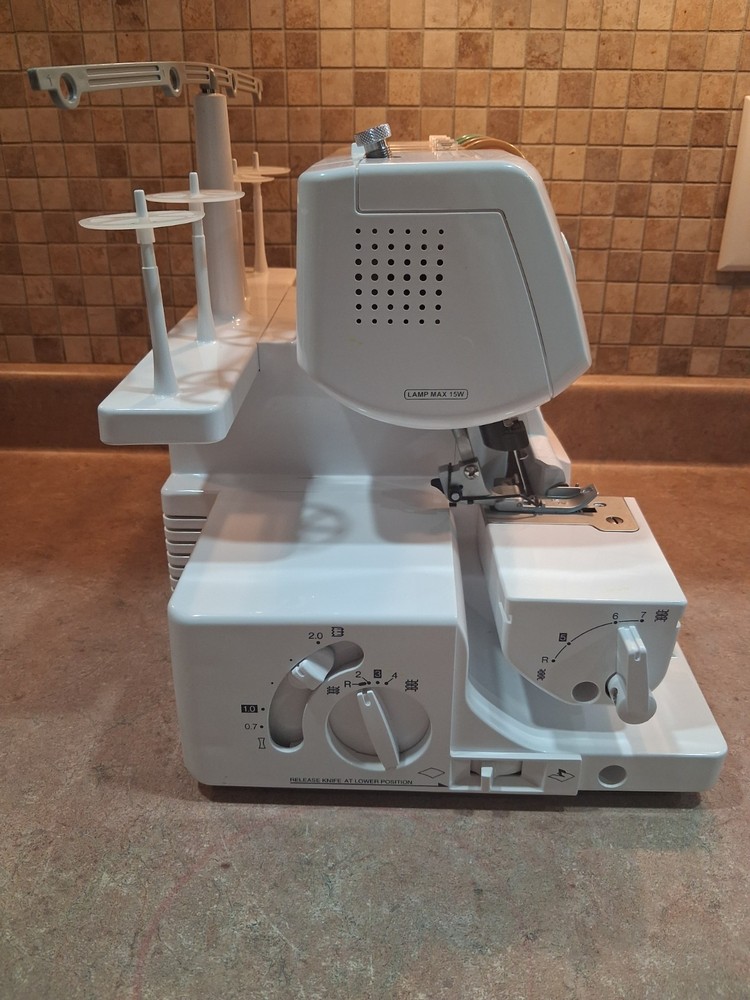 Brother Lock 1034D Serger Sewing Machine 3/4 Thread Capability