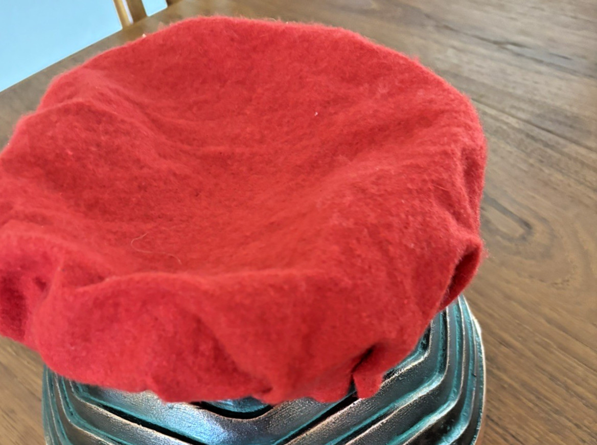 LOT OF 5 VINTAGE HATS, AS IS,