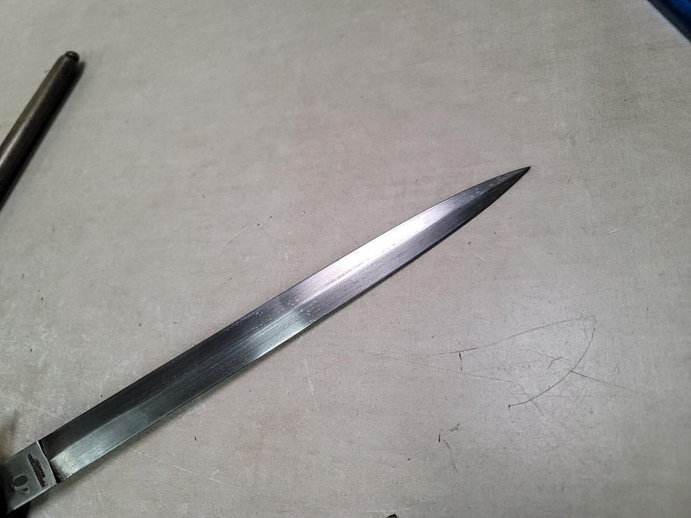 Hungarian Dagger Palce Honor Guard? Read ad!