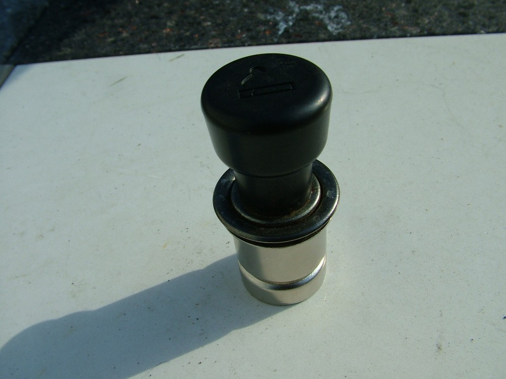 MAZDA CIGARETTE LIGHTER HEAT ELEMENT OEM PART